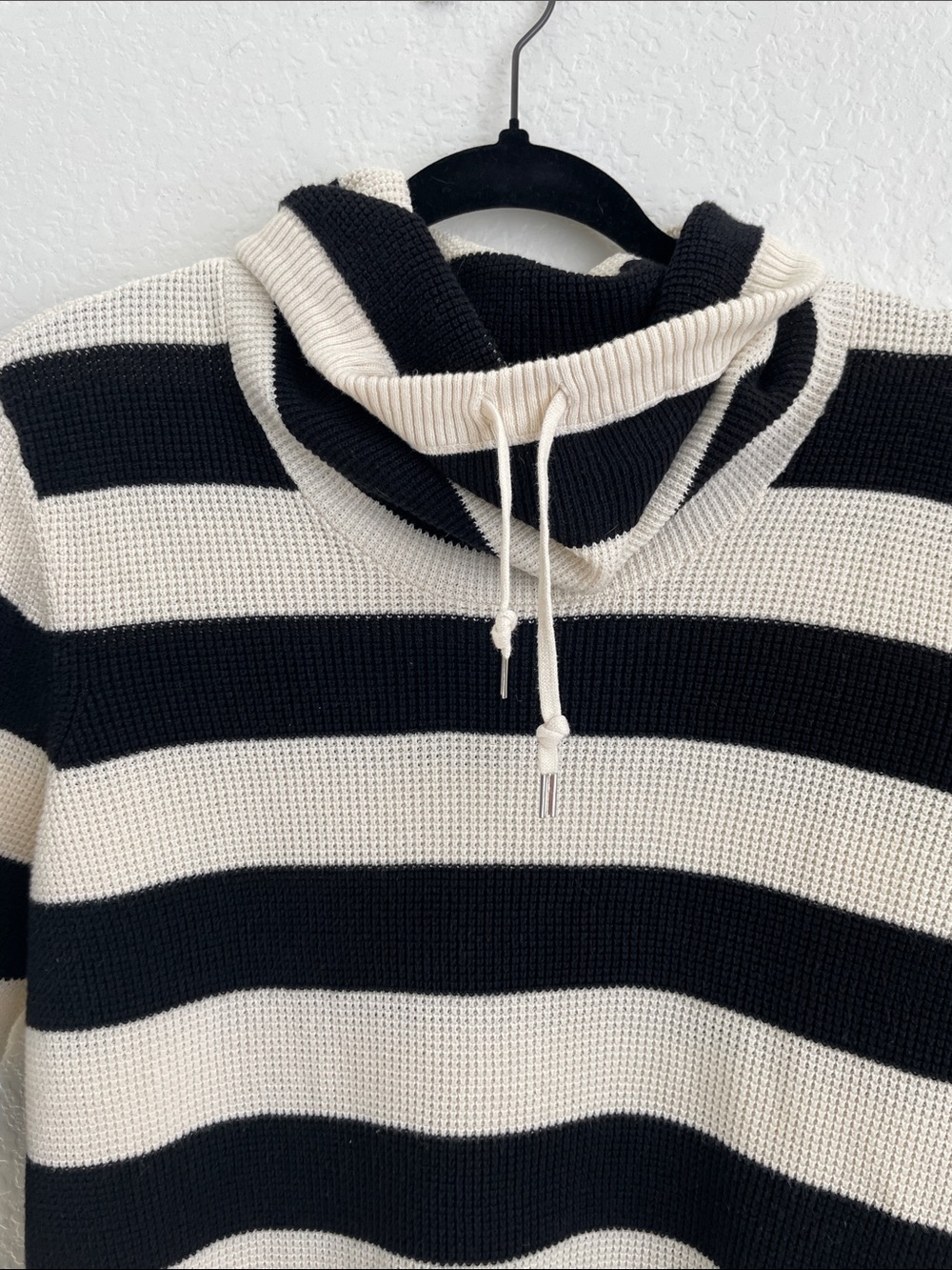 Ralph Lauren Black & Cream Striped Cowl Neck Waffle Knit Pullover • Large - Picture 8 of 9